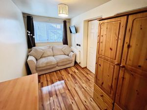 Snug/Bedroom 4- click for photo gallery